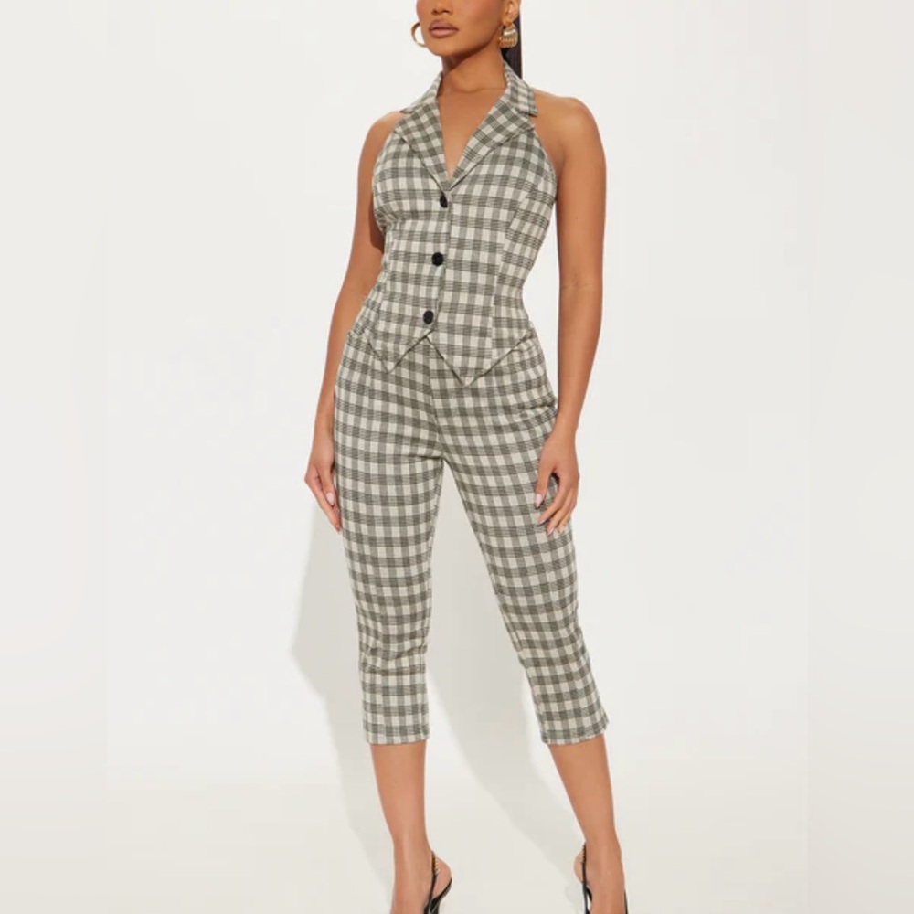 NWT Plaid Capri Vest Set Small Grey & Black